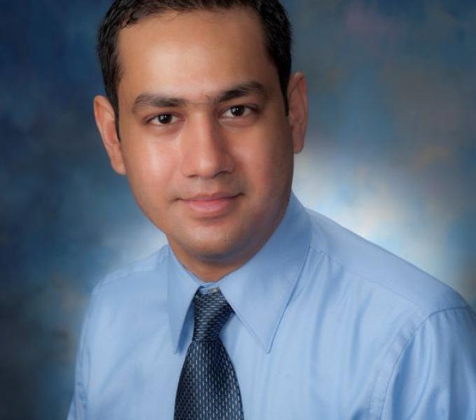 Dr. Divay Chandra