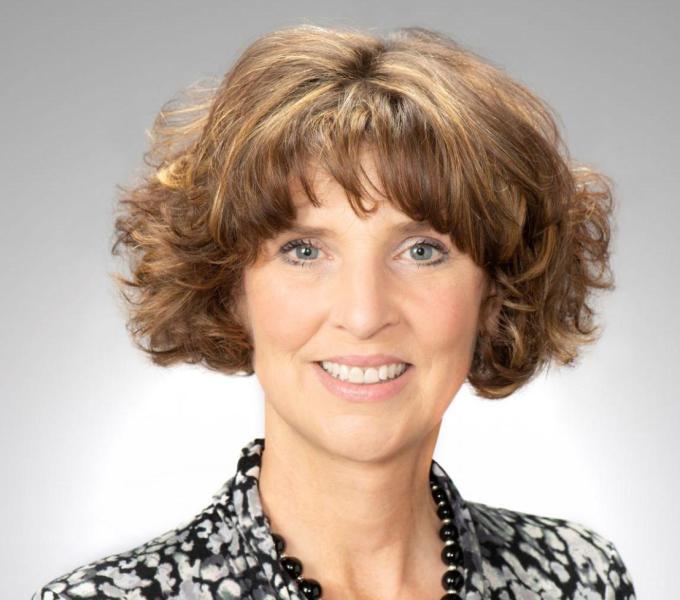 Dr. Marie DeFrances